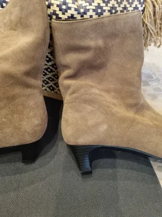 Botas piel topo media caña