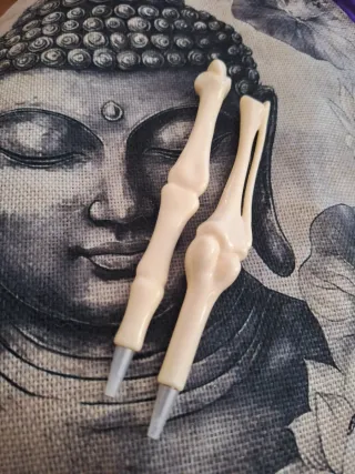 2 Bolígrafos Diseño Hueso