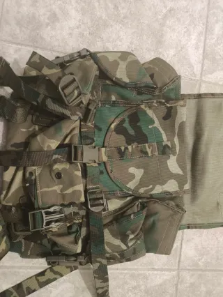 Mochila militar ligera camuflaje nueva
