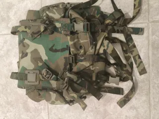 Mochila militar ligera camuflaje nueva