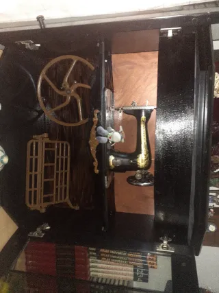 Máquina de coser Singer centenaria