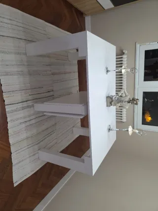 Mesa aparador blanca de madera