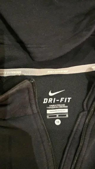 Nike Black Dri-Fit Zip Hoodie – Sporty Streetwear