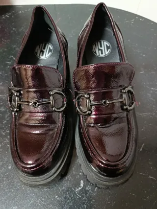 Zapatos charol tacón grueso