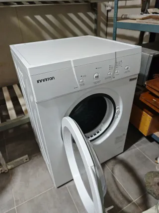 Secadora Infiniton de 7kg