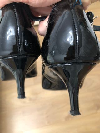 Zapatos Uterqüe charol T39