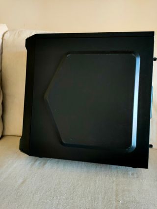 Caja PC ATX/Micro ATX Negra