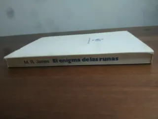 El Enigma de las Runas y otros Cuentos de Fantasma