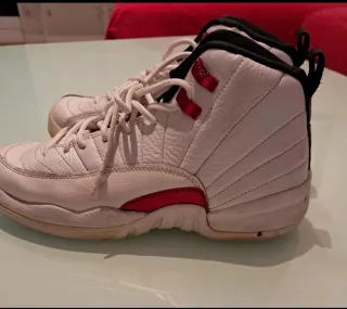 Zapatillas Jordan 12 Baloncesto Blancas y Rojas