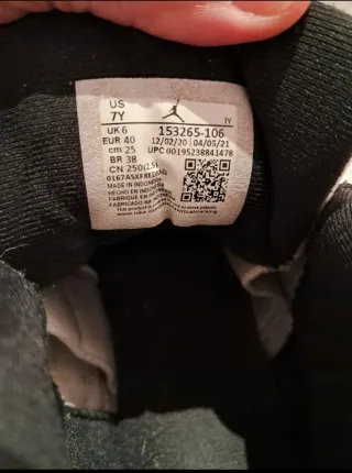 Zapatillas Jordan 12 Baloncesto Blancas y Rojas