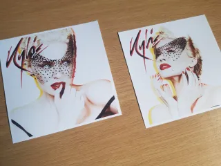 2 Fotos Kylie Minogue Álbum X