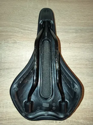 Sillín Bontrager Arvada Comp Negro