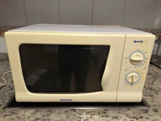 Microondas Taurus Speedy Grill