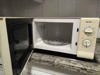 Microondas Taurus Speedy Grill