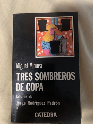 Libro TRES SOMBREROS DE COPA