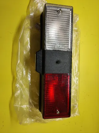 PILOTO MATRICULA TRASERO NISSAN EBRO 350 YARIA 200