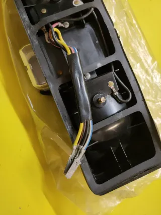 PILOTO MATRICULA TRASERO NISSAN EBRO 350 YARIA 200