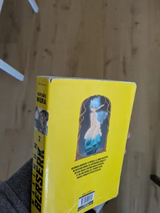 Libros máximum berserk del 1 al 4.