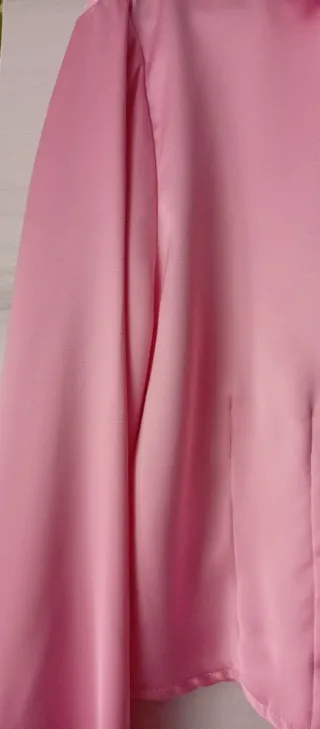 Camisa satinada rosa
