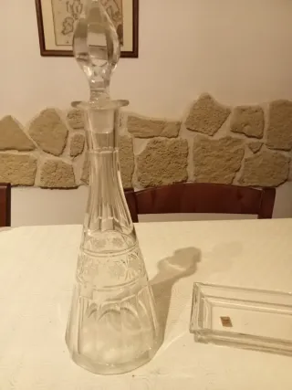 Decanter in vetro trasparente