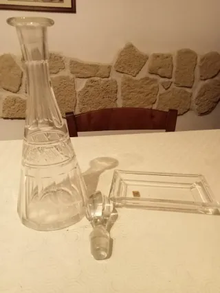Decanter in vetro trasparente