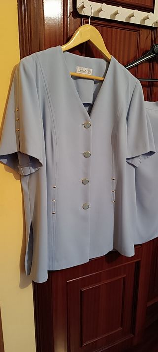 Traje chaqueta y falda Roset azul