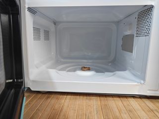 Cecotec Microondas Mecánico de 20 L Proclean 3010