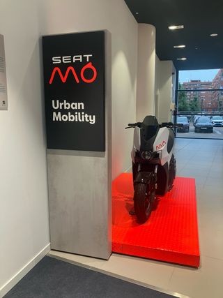 Seat Mó - Scooter eléctrico 125 cc