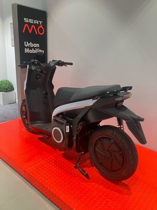 Seat Mó - Scooter eléctrico 125 cc