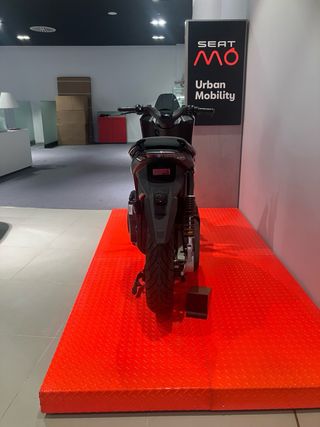 Seat Mó - Scooter eléctrico 125 cc