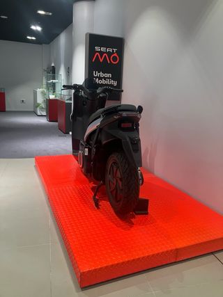 Seat Mó - Scooter eléctrico 125 cc