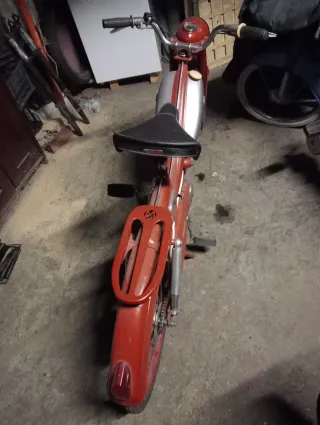 2 Mobylletes: Derbi y Peugeot