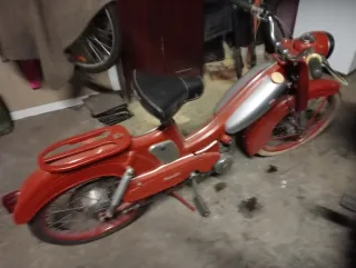 2 Mobylletes: Derbi y Peugeot