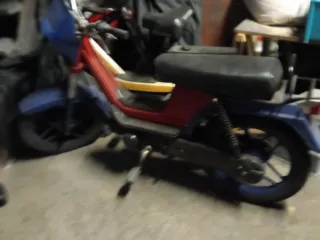 2 Mobylletes: Derbi y Peugeot