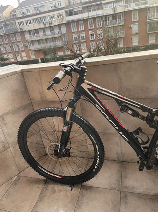 Bici Montaña Doble Suspensión Focus