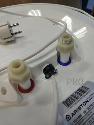 Termostato elettrico verticale da 50 litri - Ariston