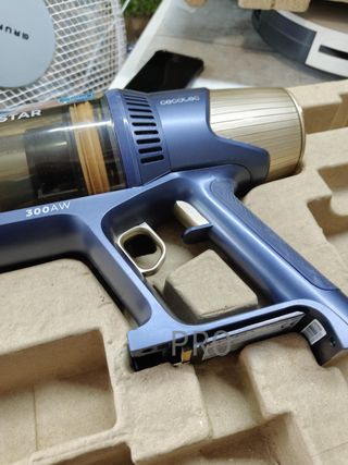 Aspiradora sin cable escoba vertical - Cecotec