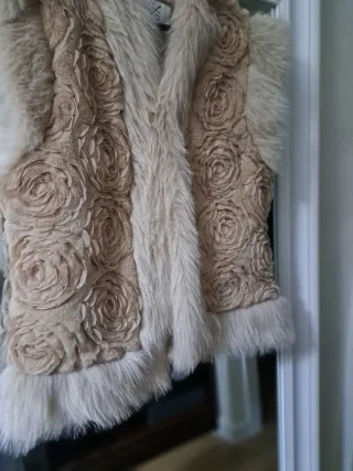 Chaleco pelo combinado beige