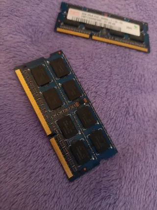 2 Memorias RAM Hynix 2GB PC3-8500S