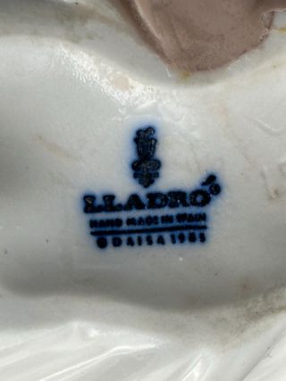 REF: 01001501 “MUÑECA DE TRAPO SENTADA” LLADRÓ