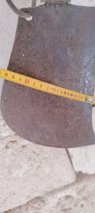 Mannaia antica in ferro battuto