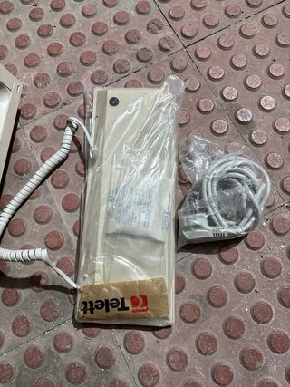 Telettra Monitor y Teclado +cable Beige Antiguo