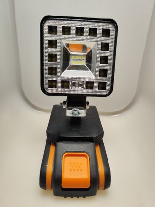 FOCO LED DE 69W PARA BATERÍAS WORX POWER SHARE