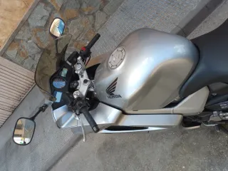 Honda VFR800 Sportbike Manual