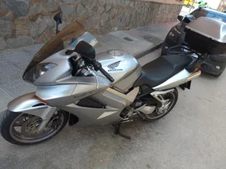 Honda VFR800 Sportbike Manual