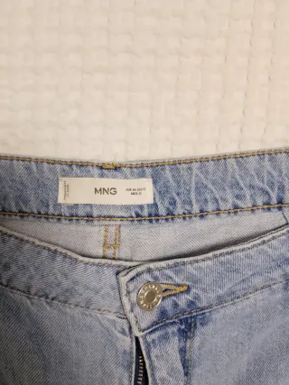 Pantalones vaqueros anchos azul claro