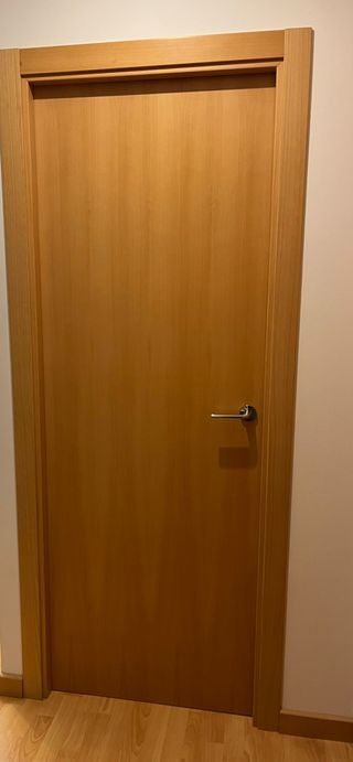 5 Puertas color Madera Nuevas