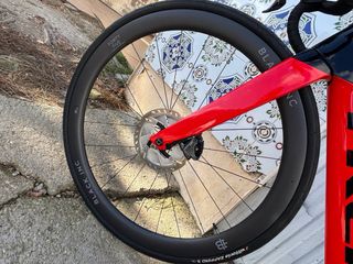 Bicicleta de carretera Trek madone sl6 Roja