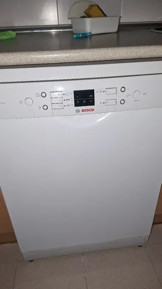 Lavavajillas BOSH con tercera bandeja