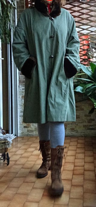 Abrigo reversible, gabardina y piel sintetica